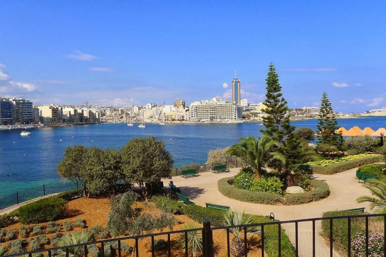 Splendid Apartment, Steps Away From The Sea Σλιέμα Εξωτερικό φωτογραφία