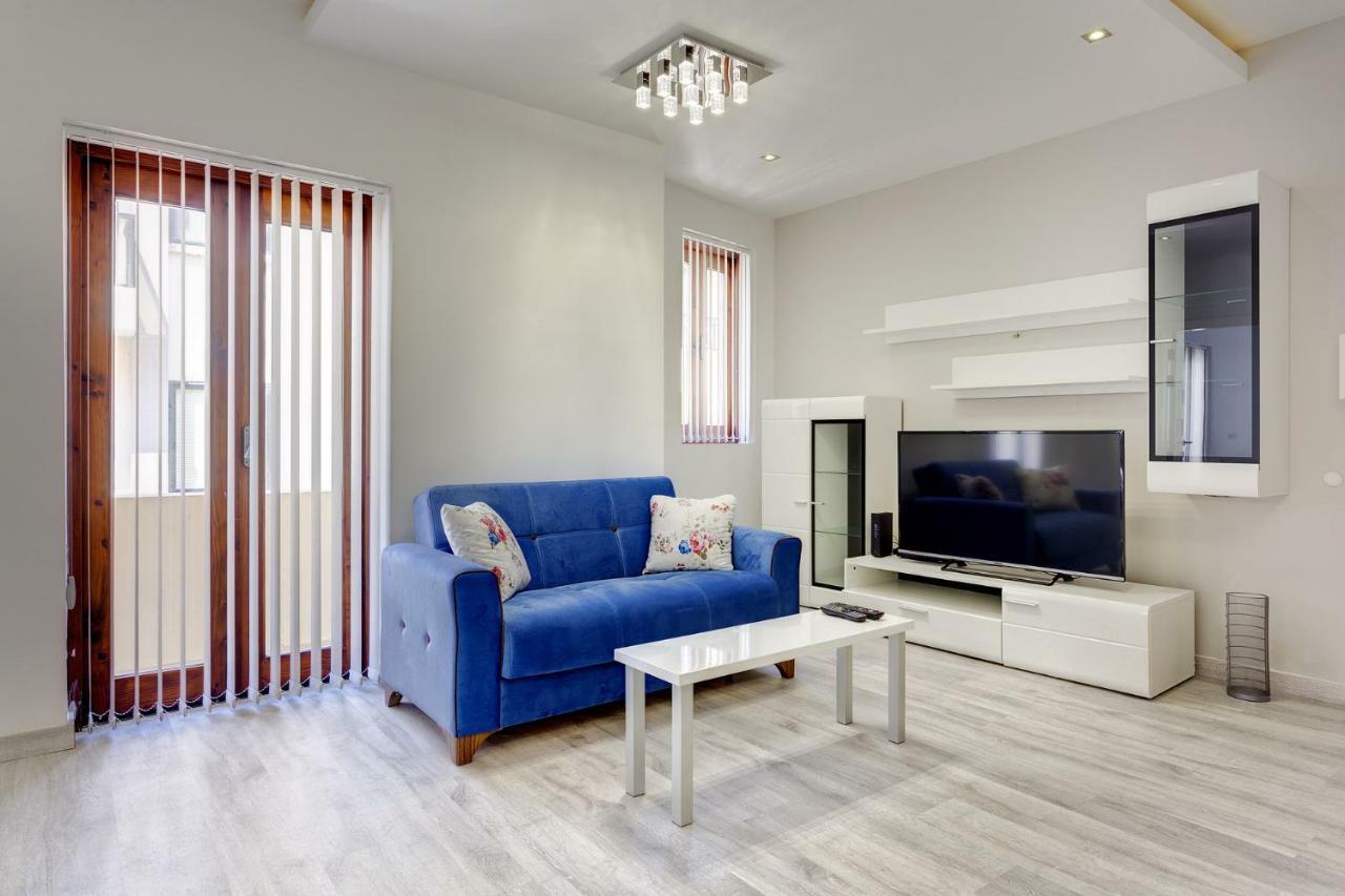 Splendid Apartment, Steps Away From The Sea Σλιέμα Εξωτερικό φωτογραφία